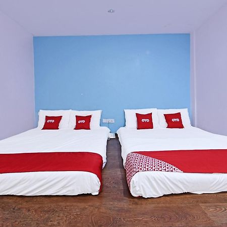 OYO 992 Orange Hotel Kuala Pilah Luaran gambar