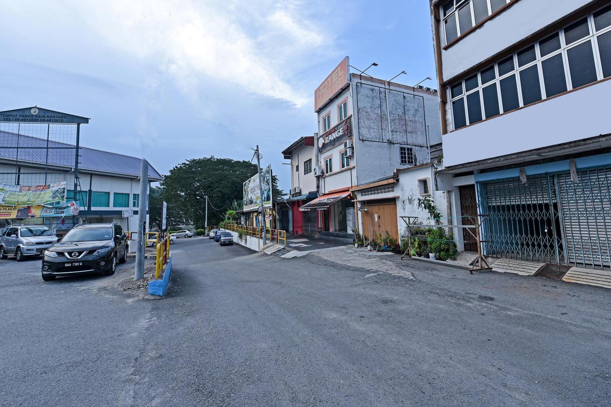 OYO 992 Orange Hotel Kuala Pilah Luaran gambar